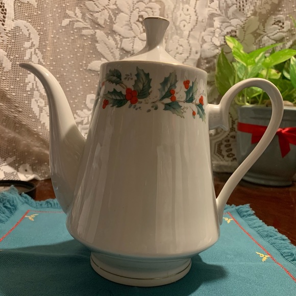 CHINA PEARL Noel Dining Vintage 98s China Pearl Fine China Noel